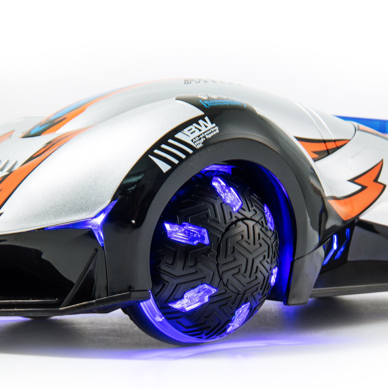 AEROQUEST 2.4GHz 1:16 R/C Blitz Wheeler