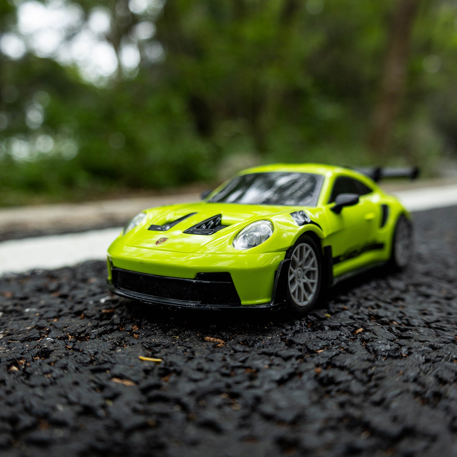 P&C TOYS 1:24 2.4GHz R/C Officially Licensed Porsche 911 GT3 RS