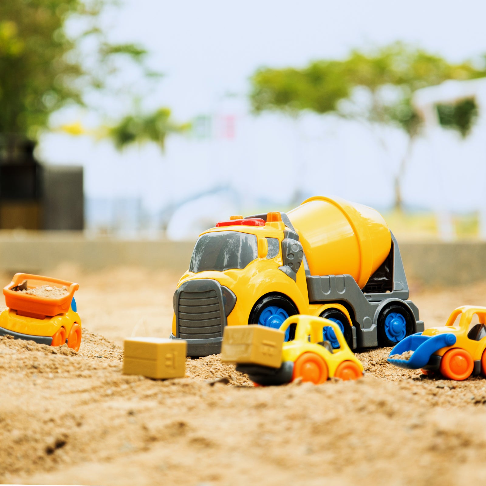 P&C Toys 7.7" Concrete Mixer Truck Set