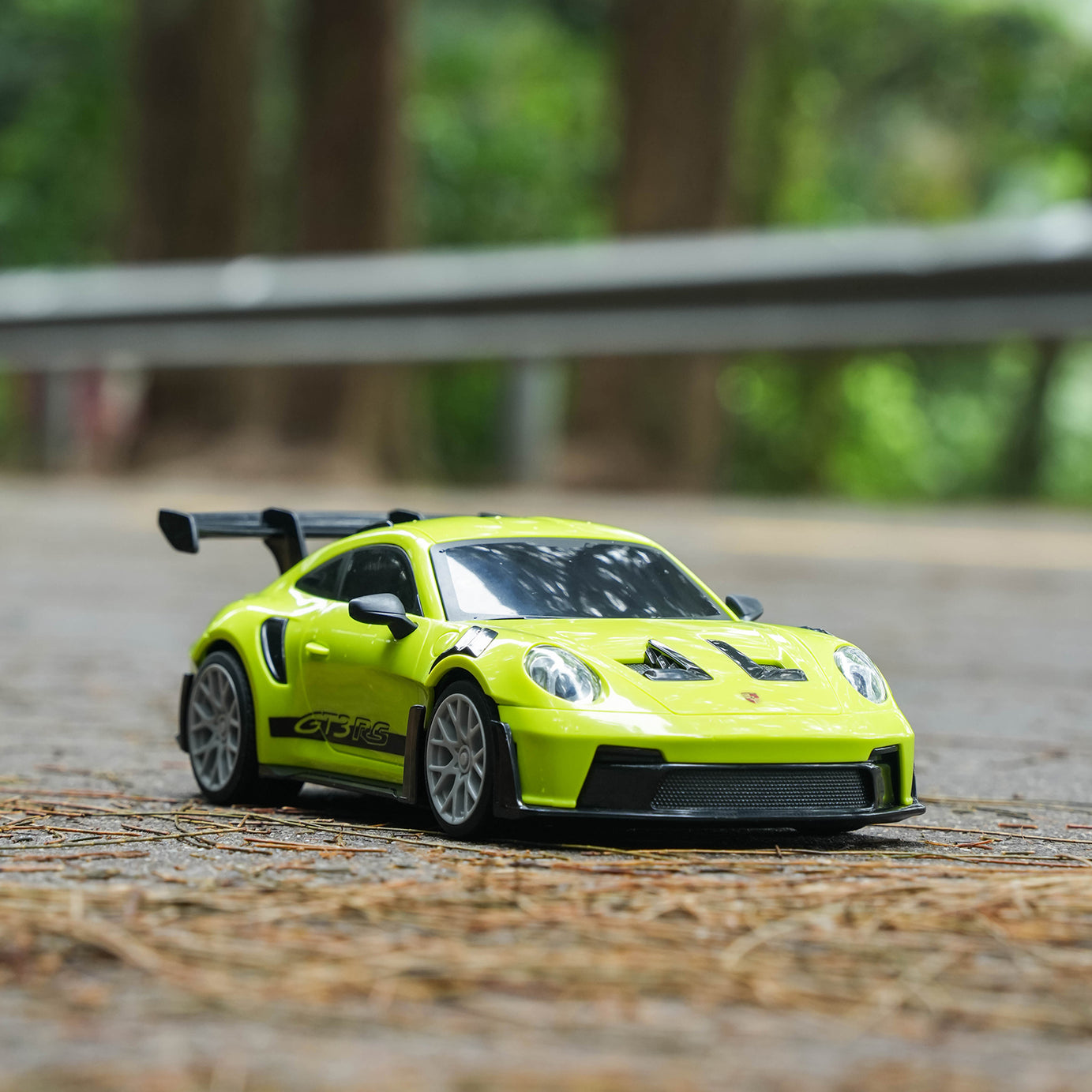 P&C TOYS 1:16 2.4GHz R/C Officially Licensed Porsche 911 GT3 RS