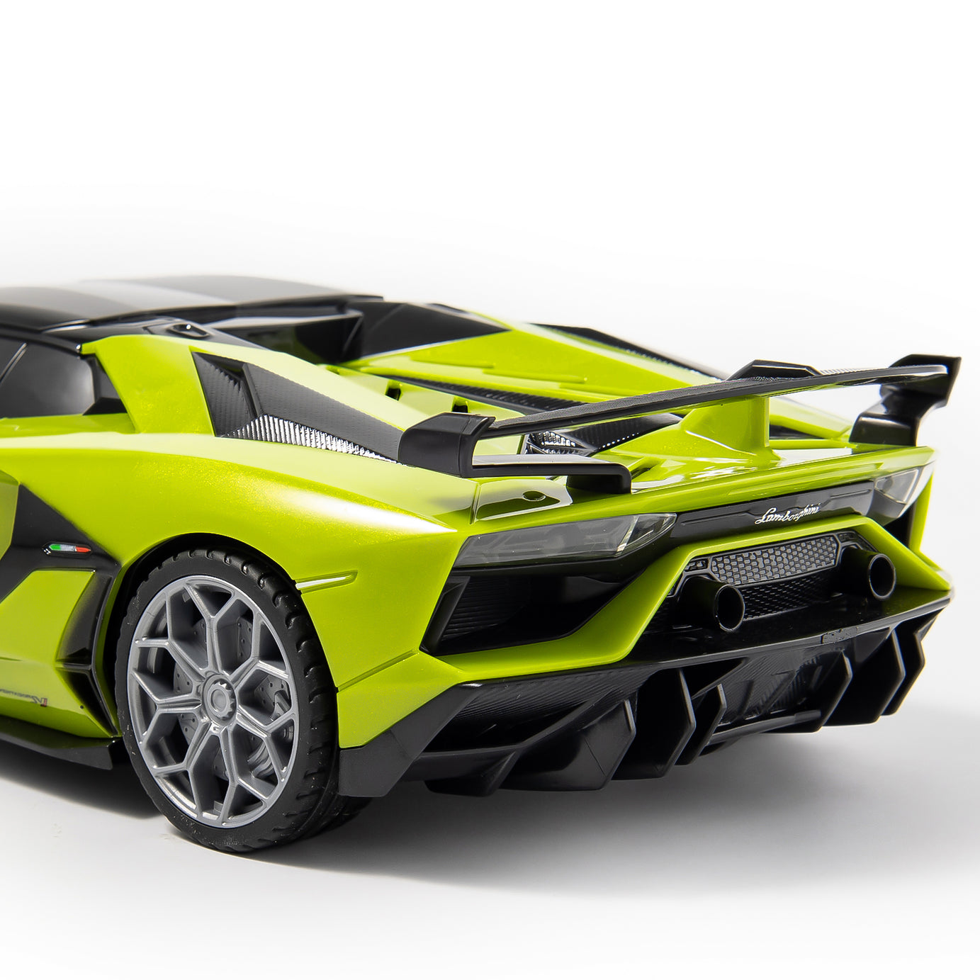 P&C TOYS 1:16 2.4GHz R/C Licensed Lamborghini Aventador SVJ Roadster (Rechargeable)