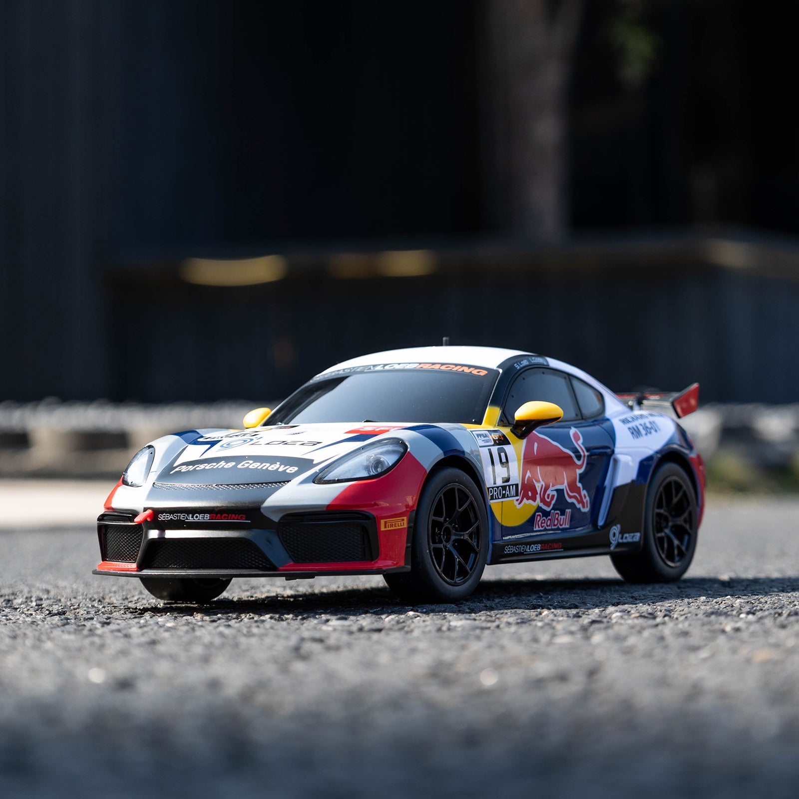 P&C TOYS 1:14 2.4G R/C Officially Licensed Porsche 718 Cayman GT4 Clubsport MR
