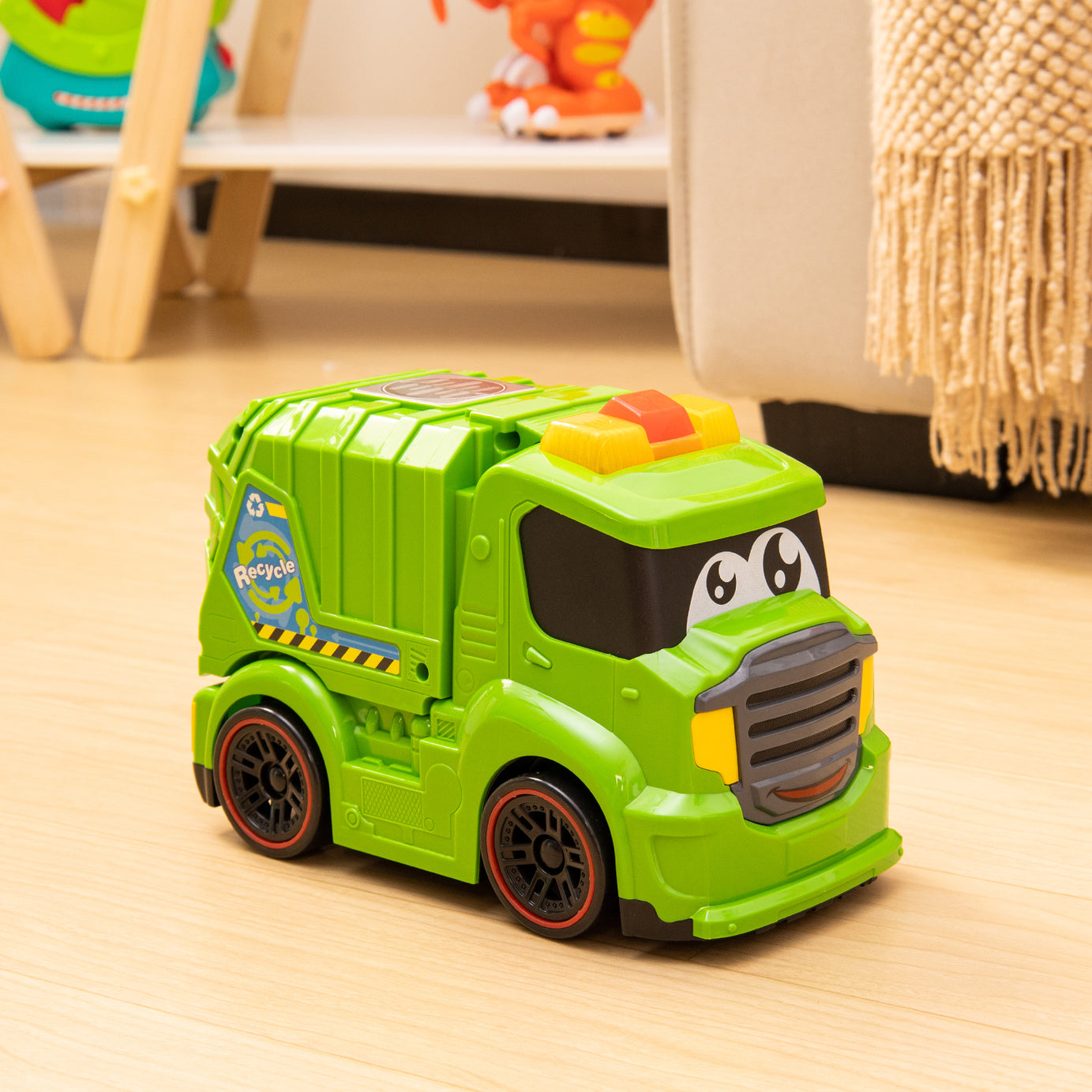  AEROQUEST 2CH I/R Control Garbage Truck with Light and Sound - P&C Toys 
