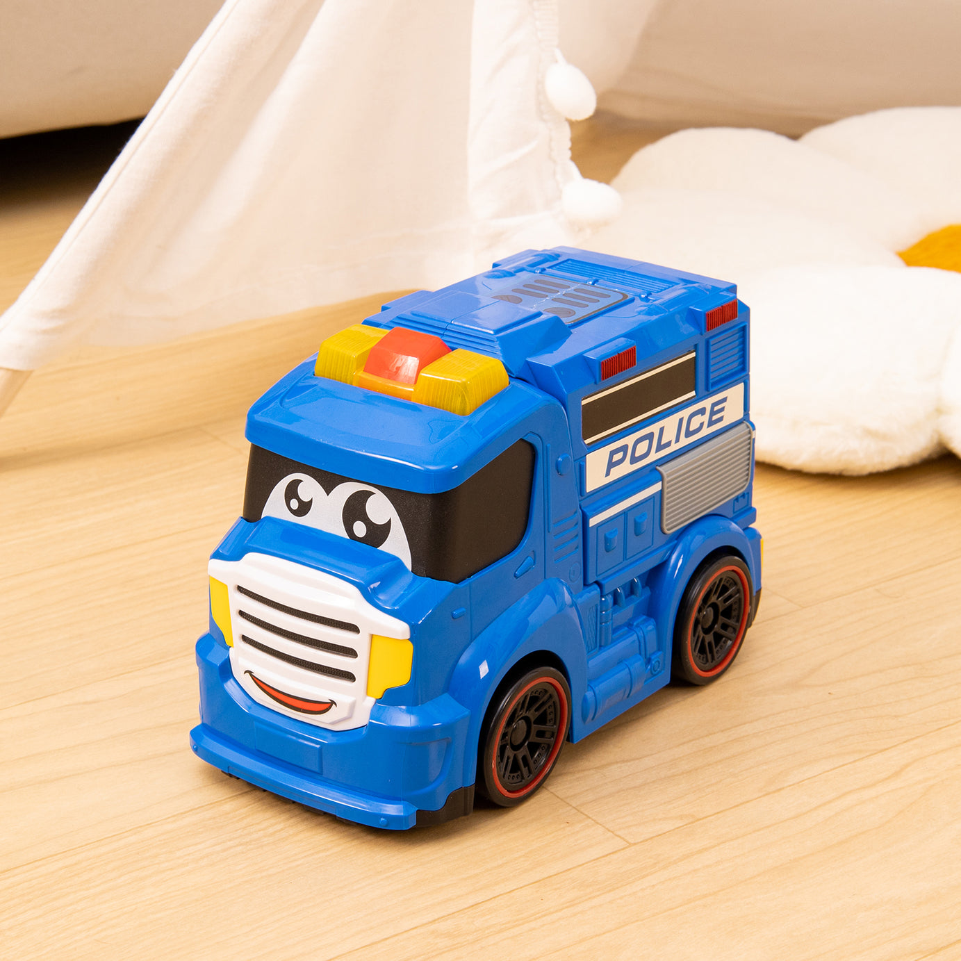  AEROQUEST 2CH I/R Control Police Truck with Light and Sound - P&C Toys 