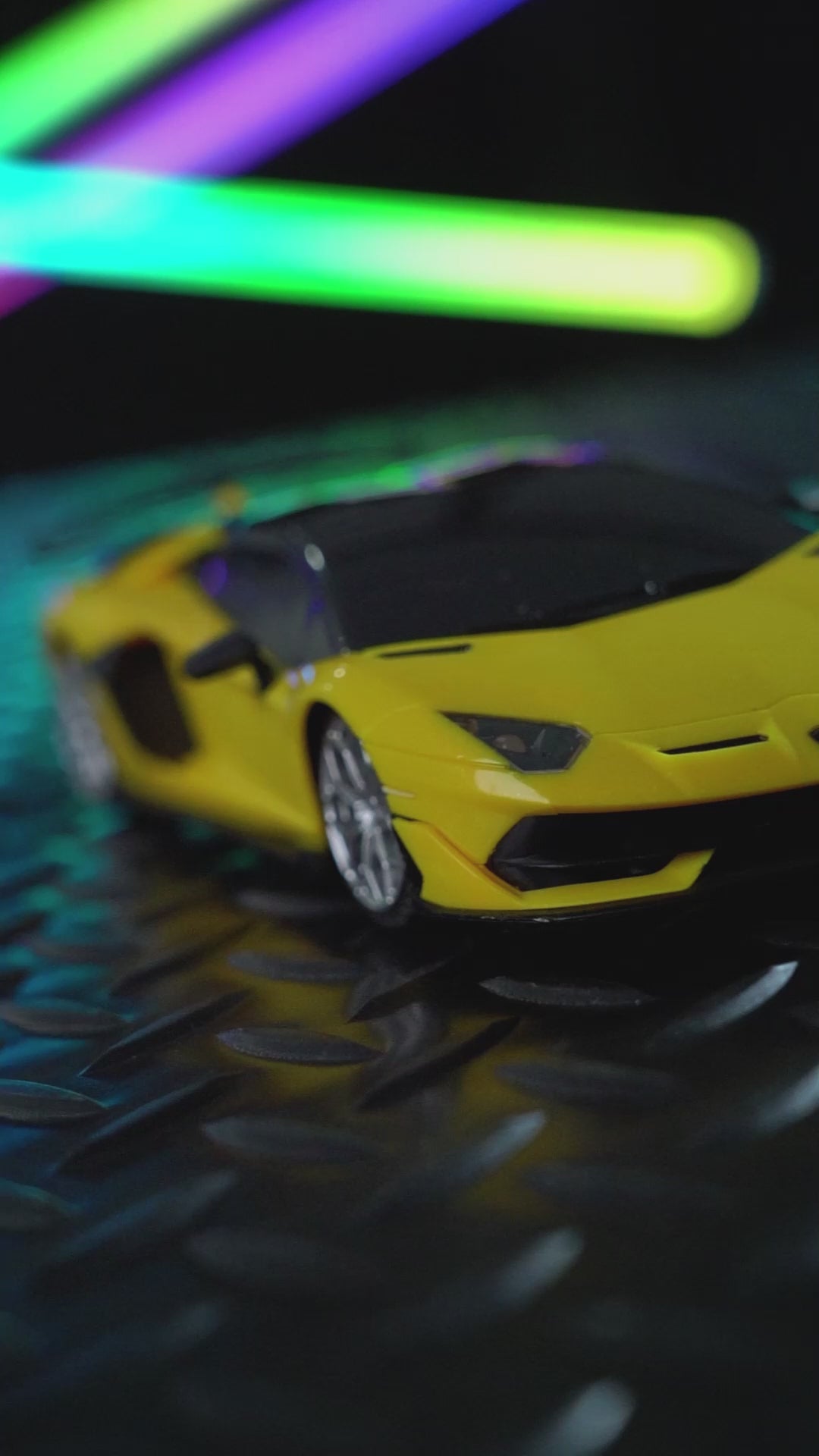 Officially Licensed 1:24 RC SVJ Roadster